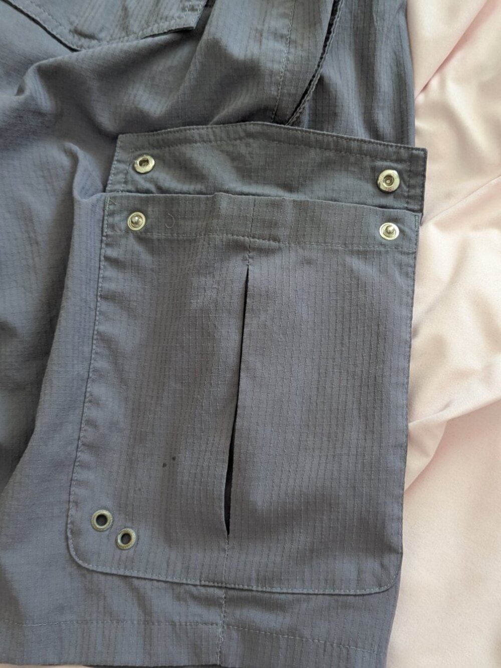 Under Armour Grey Ripstop Cargo Golf Shorts 30 - Picture 16 of 16